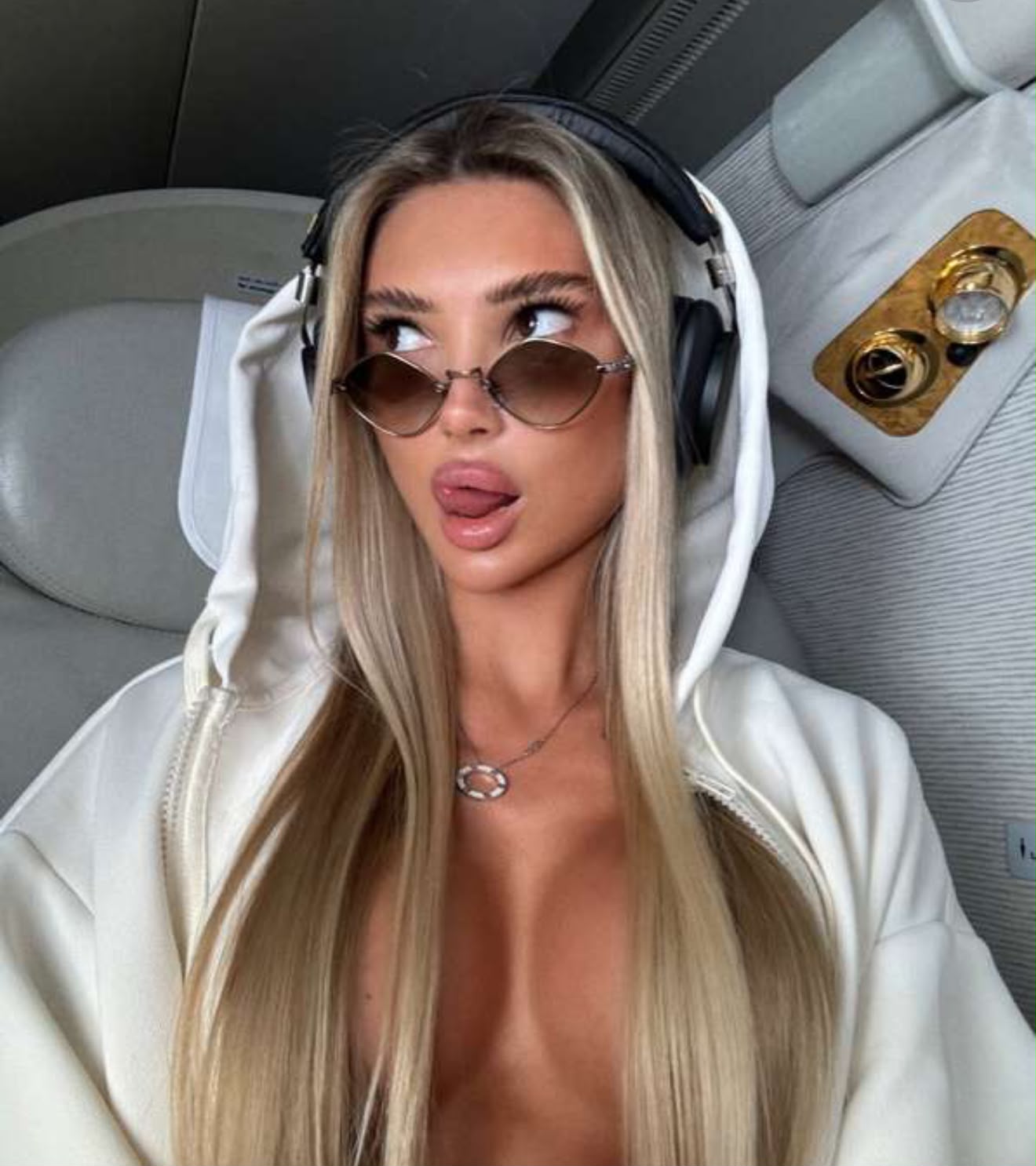 בנתניה – מסאזיסטית אלגנטית