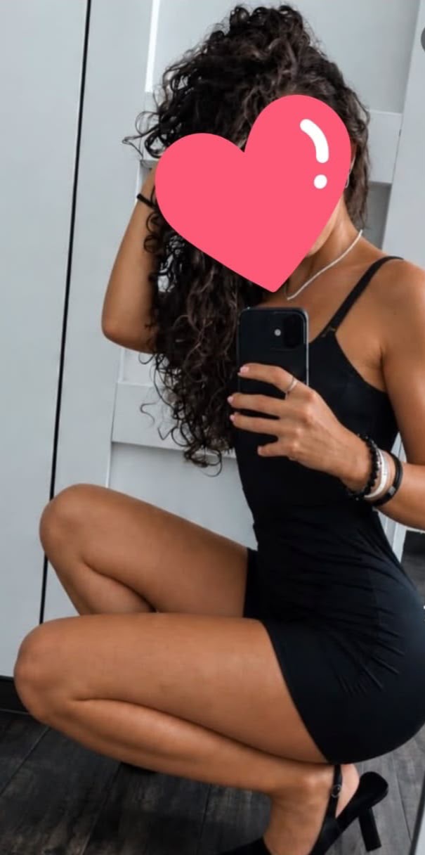 בכפר סבא אישה סופר סקסית