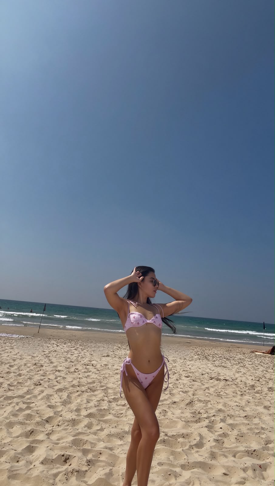 סלנה בנתניה-בת 22 חטובה ברזילאית תיירת